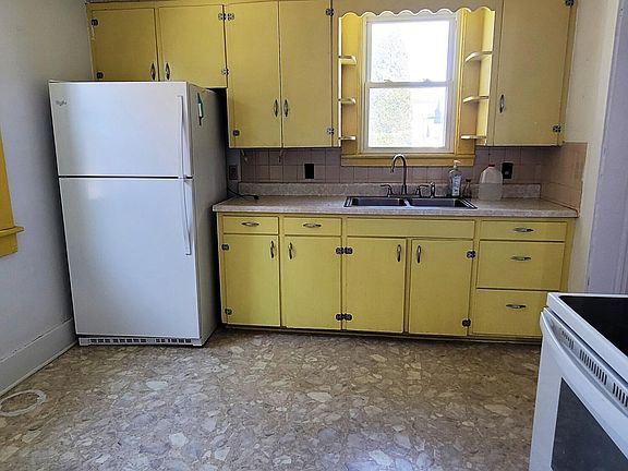 3rd image of 146 Mabon St