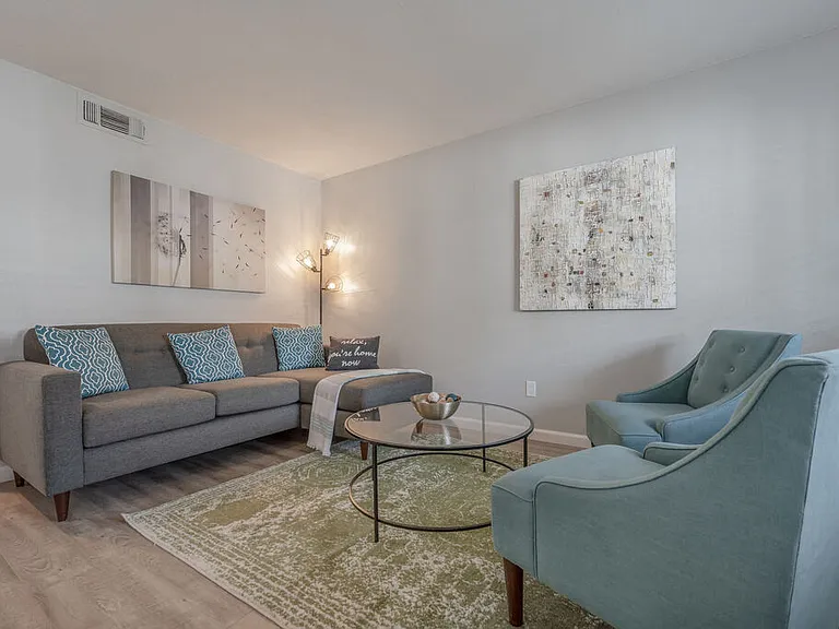 Napa Green Apartments — Photo 13