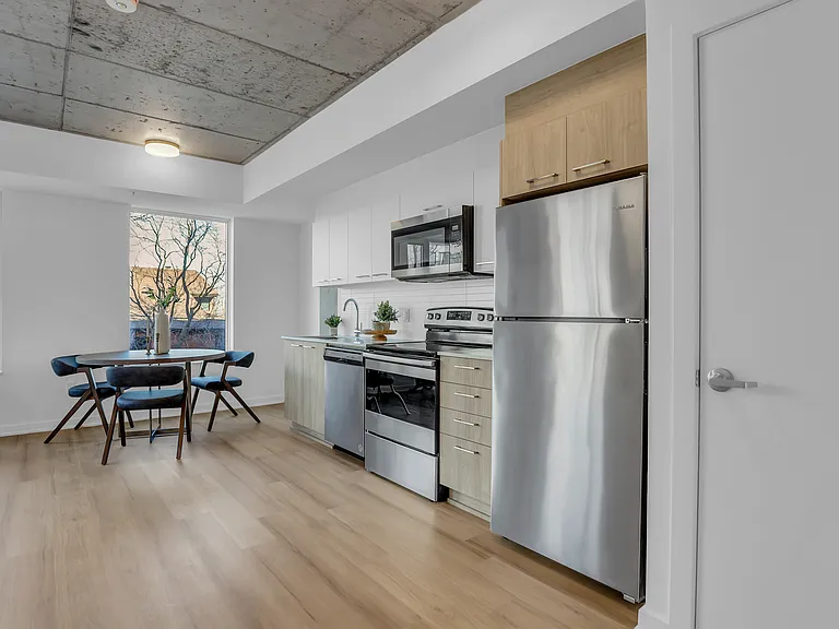 36 Robinson Ave — Photo 72