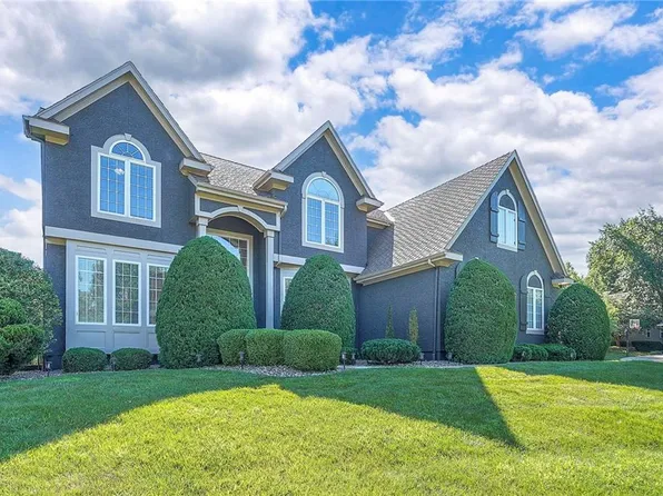 12337 Gillette St, Overland Park, KS 66213