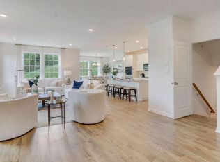 48 Rose Hill Way, Aston, PA 19017