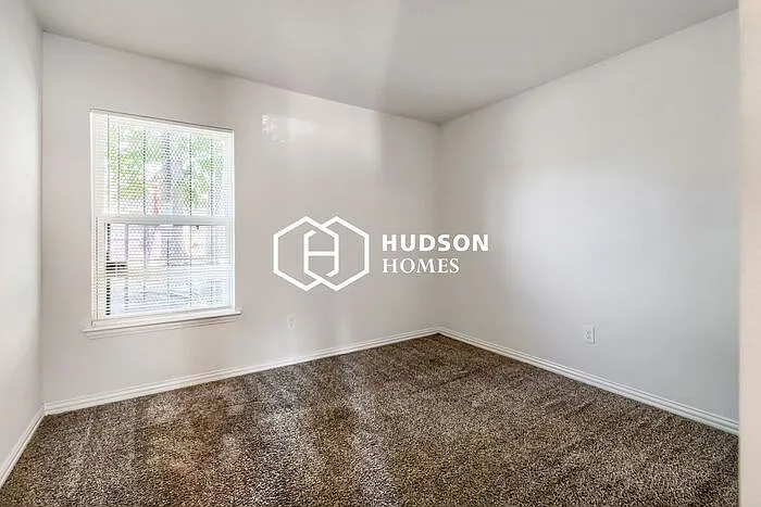 3408 Spring Ave — Photo 7