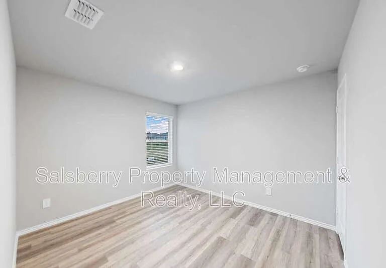 316 Smith Rd — Photo 14