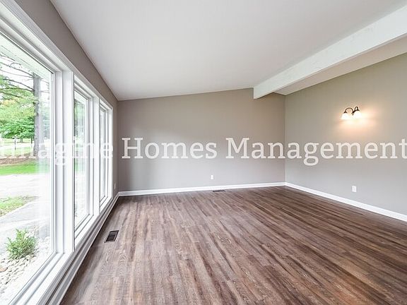 4th image of 2166 Gary Dr