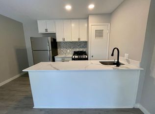 700 1/2 Hearn St #210, Austin, TX 78703