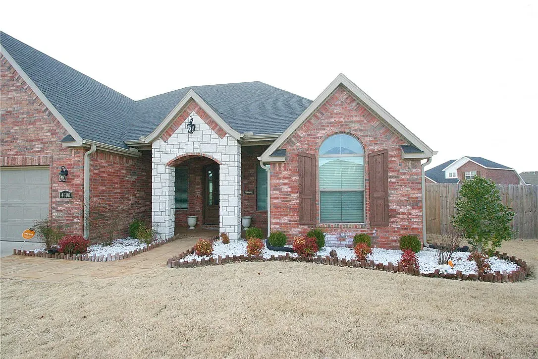 Building Photo - 4300 Eggersway Pl