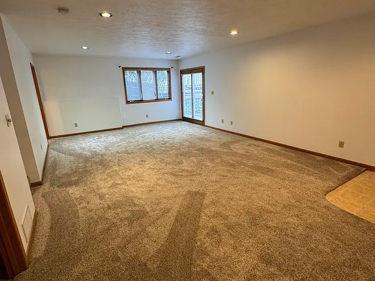 4969 Christy Cir — Photo 15