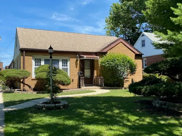 116 E Natoma Ave, Addison, IL 60101