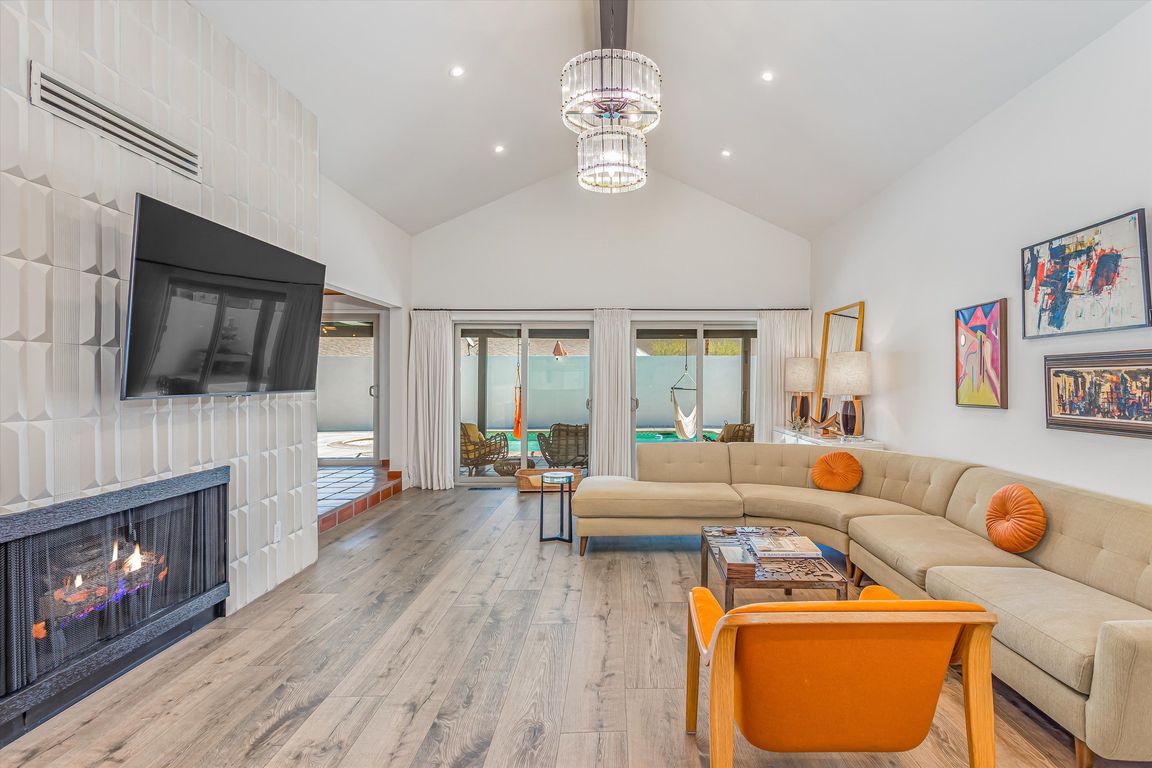 next background image