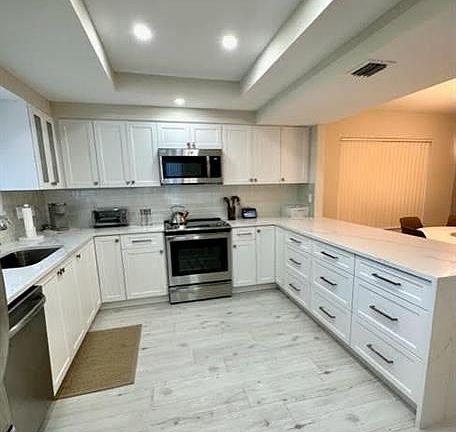 3rd image of 15321 Strathearn Dr APT 10903