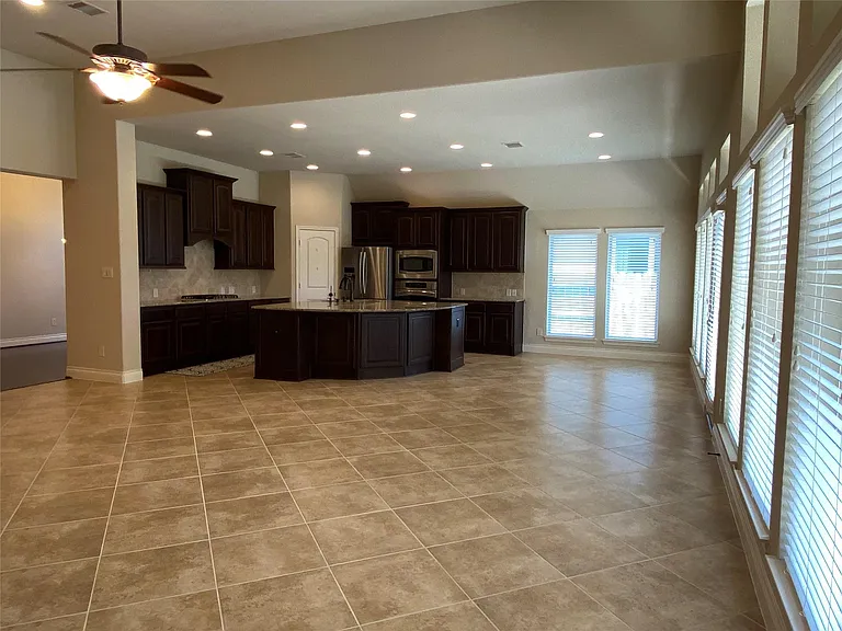 5922 Solara Ledge Ln — Photo 7