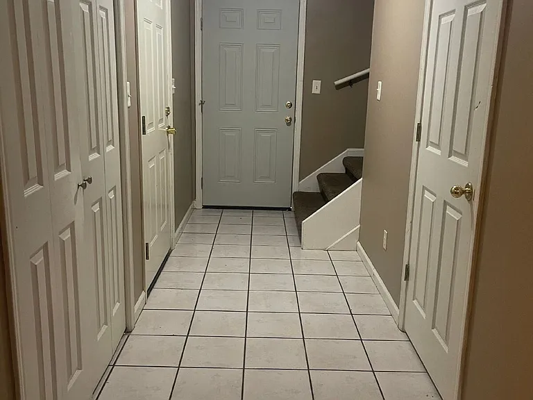 1305 Loberg Ln #B — Photo 6
