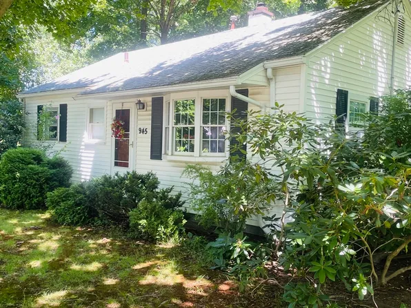 945 Main St, Hanover, MA 02339