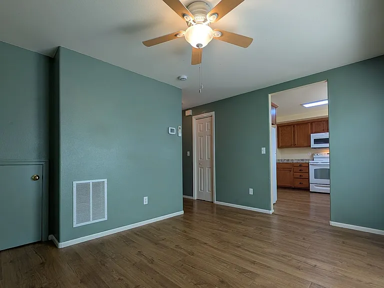 3657 Westleigh St — Photo 7