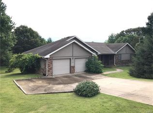 208 Tremont Dr, Waynesville, MO 65583