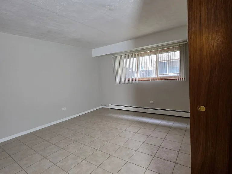 4751 Kolze Ave — Photo 8