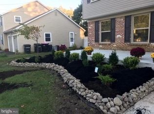 1018 W Somerdale Rd, Somerdale, NJ 08083