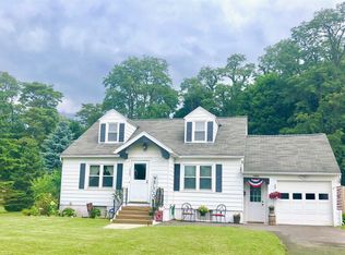 1043 Wavell Rd, Schenectady, NY 12303