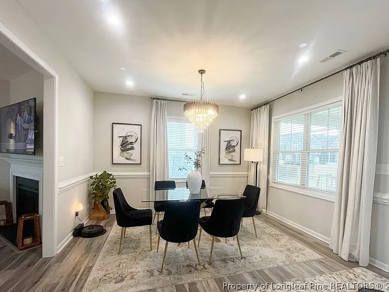 134 Chatfield Dr — Photo 3
