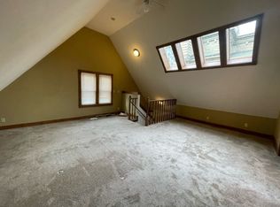 573-575 W Lincoln Ave, Milwaukee, WI 53207