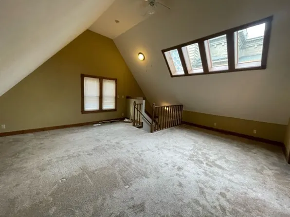 573-575 W Lincoln Ave, 573-575 W Lincoln Ave, Milwaukee, WI 53207