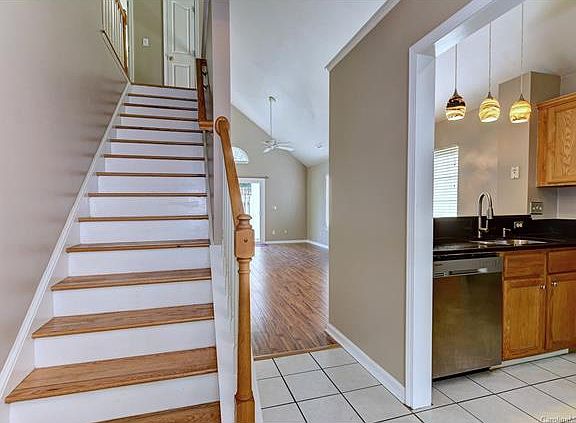 3rd image of 975 Heritage Pkwy Lot 44