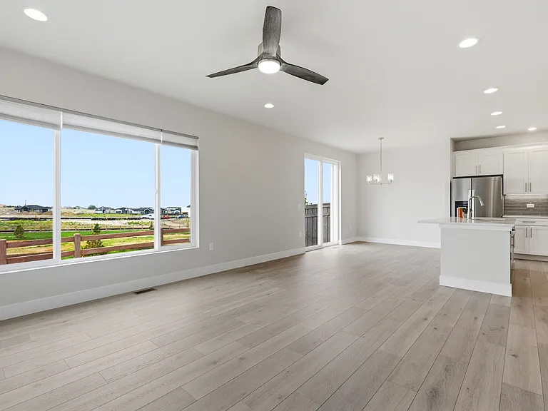7389 Knapp Dr — Photo 18