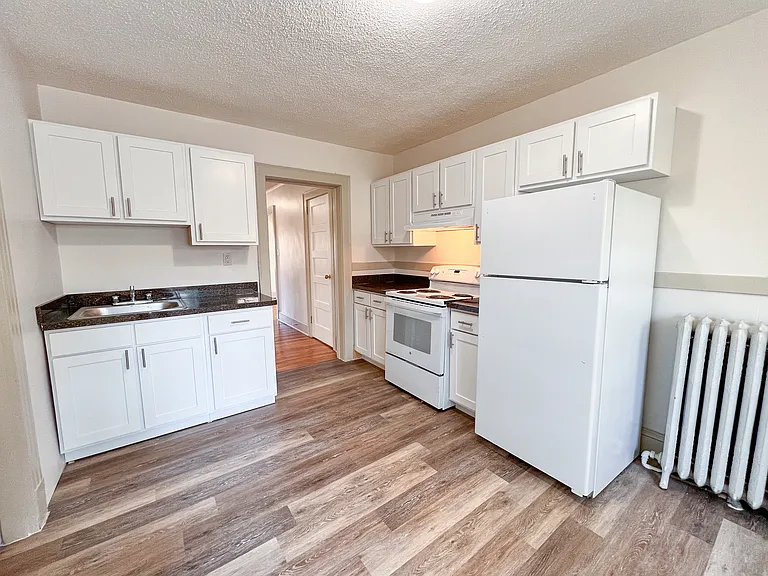 111-115 Lincoln St #3 — Photo 12
