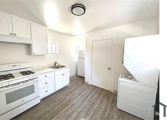 1st image of 221 Raymond St APT 12
