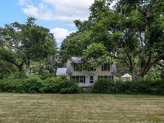 2nd image of 37 Neds Point Rd