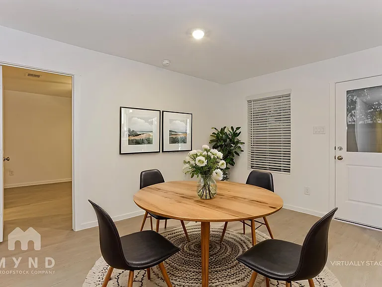 2704 River Knoll Ln — Photo 5