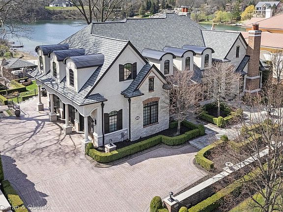 2nd image of 18939 Bella Vista Ct
