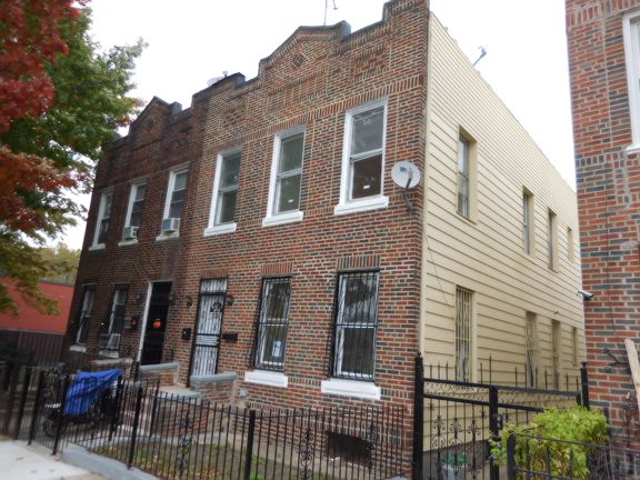 3rd image of 1038 Metcalf Ave #0