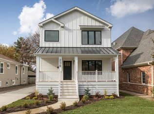238 N Geneva Ave, Elmhurst, IL 60126