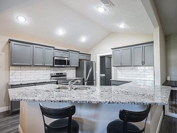 3rd image of 2336 Newman Dr