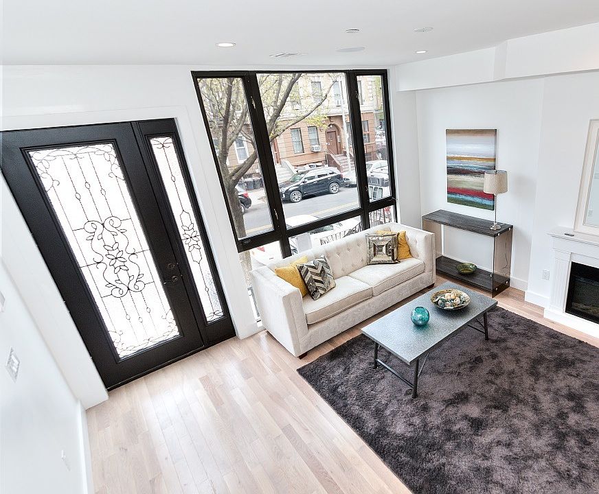 1st image of 650 Halsey St #1