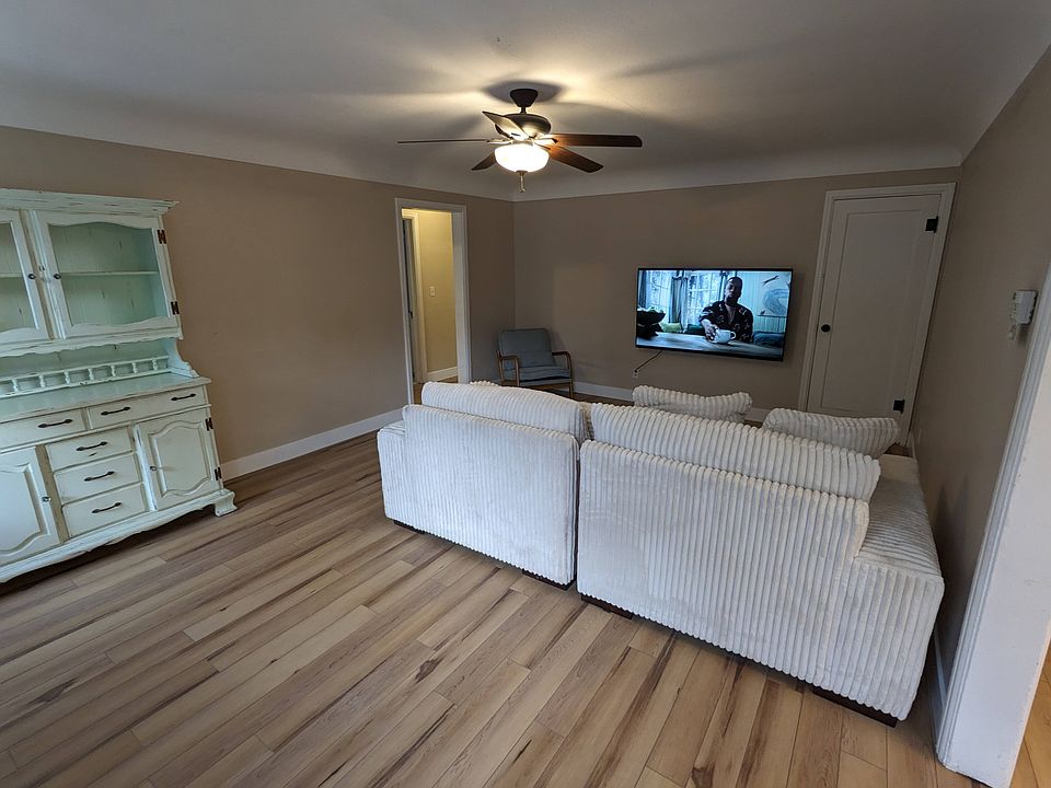 1st image of 131 S Placer Ave #1