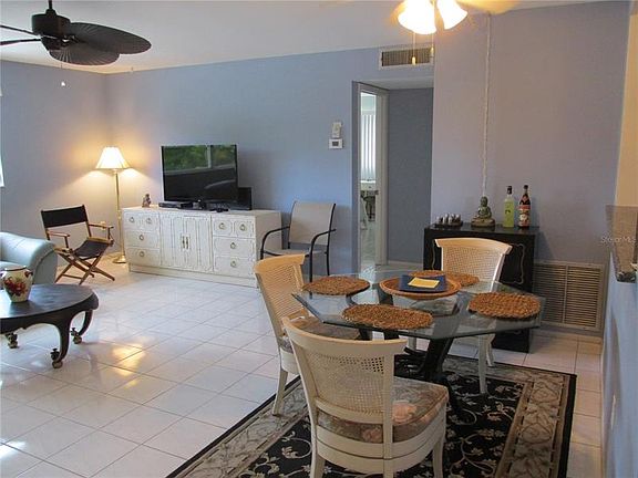 4th image of 616 Flamingo Dr APT 202