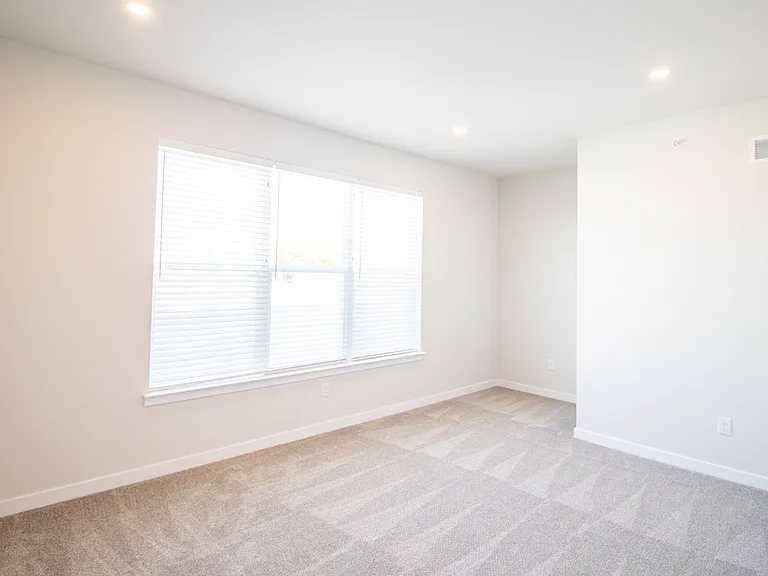 4721 Salmon St — Photo 14
