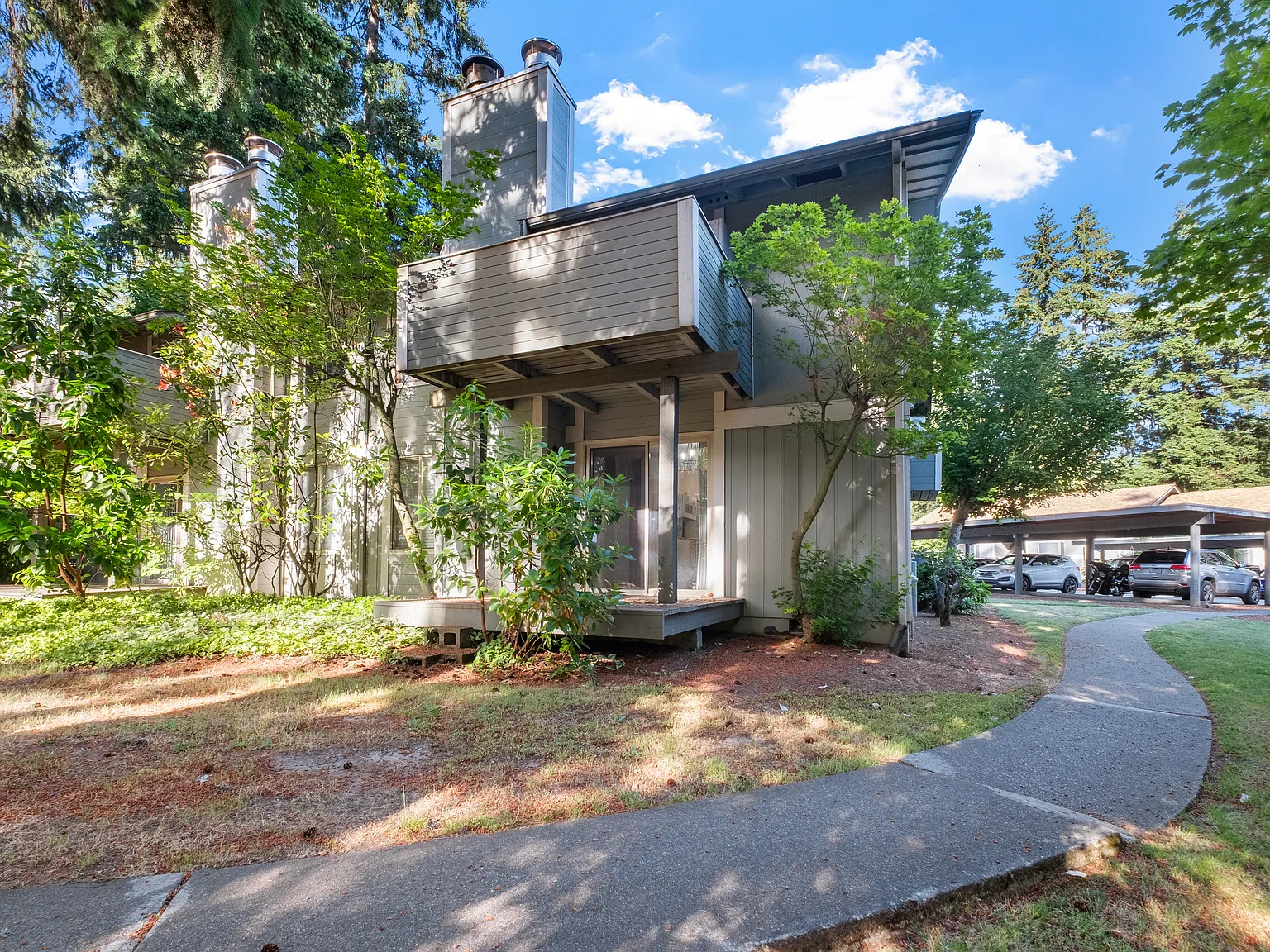 2 bed, 891 sqft, $1,900 — Photo 4