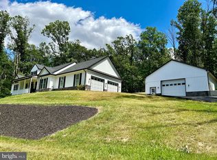 473 Jackson Square Rd, Thomasville, PA 17364