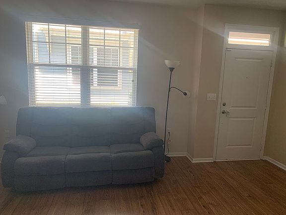 4th image of 4244 Turnworth Arch