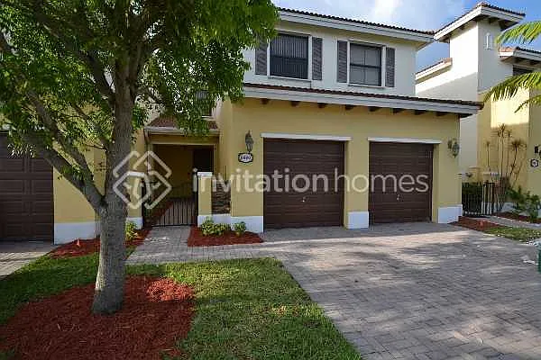 8920 SW 228th Ln — Photo 1