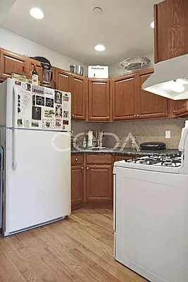 Rented by Coda Real Estate NYC | media 4