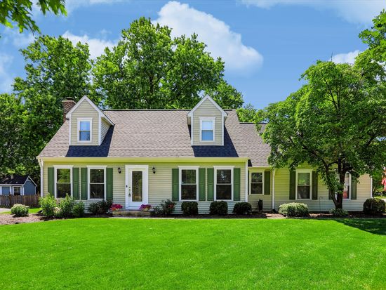 12800 Wembly Rd, Carmel, IN 46033