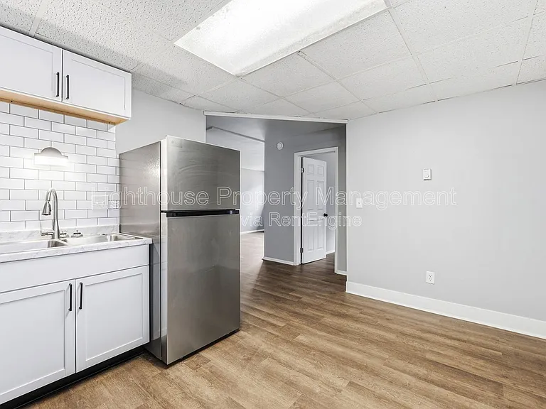 1832 Winton Ave #102 — Photo 4