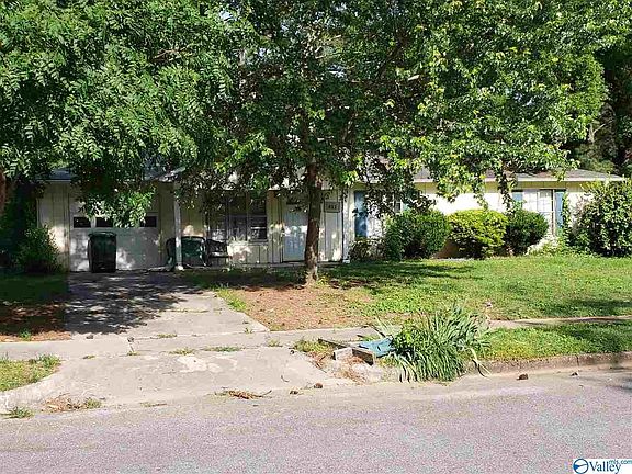 2nd image of 902 Danmann Cir SE