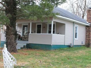 335 N Seba St, Hurst, IL 62949