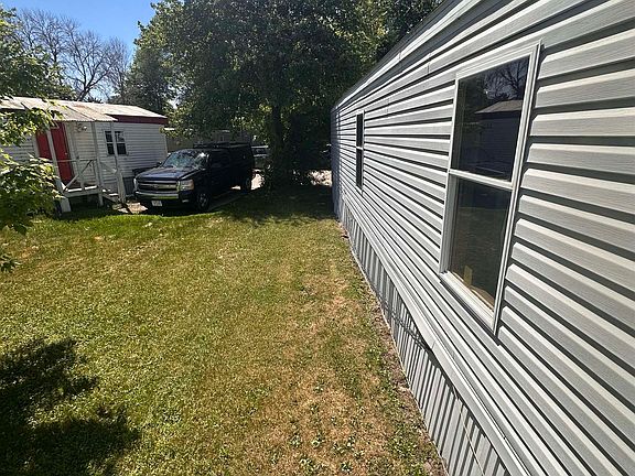 5th image of 14 Mulberry Ln