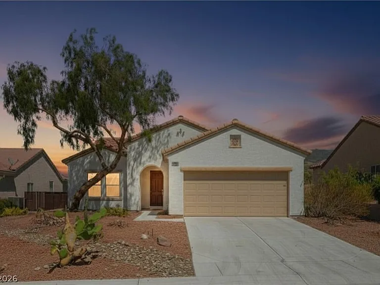 2250 Sandstone Cliffs Dr — Photo 3